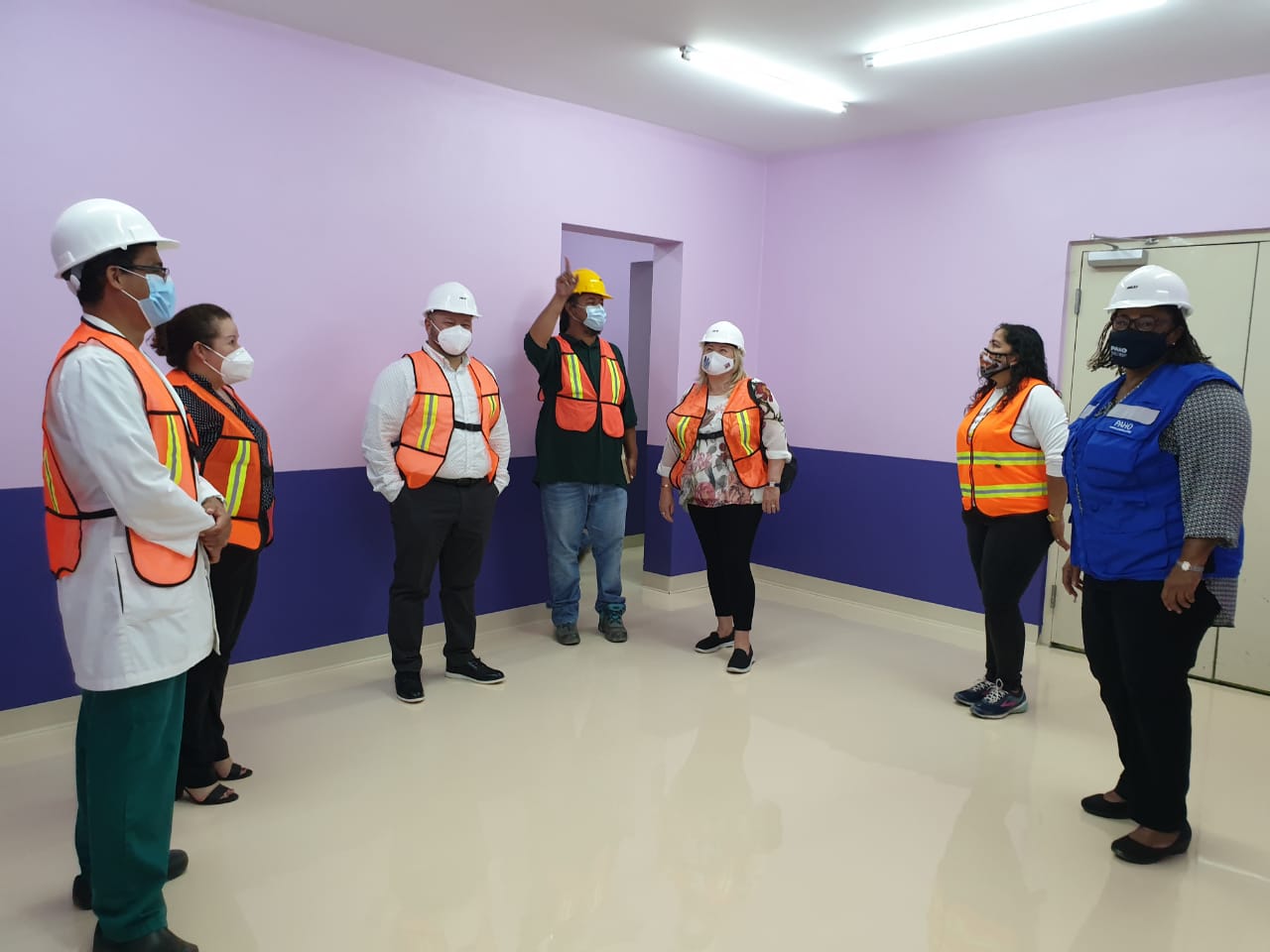 Site visit by PAHO/WHO and the British High Commission in