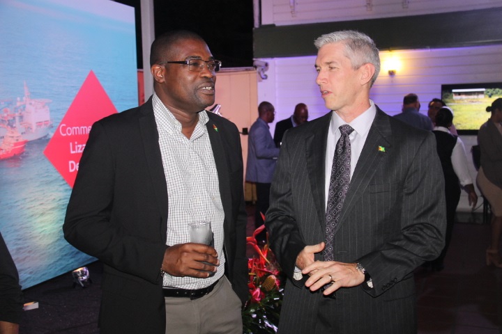 Opposition offers political unity with government to confront ExxonMobil