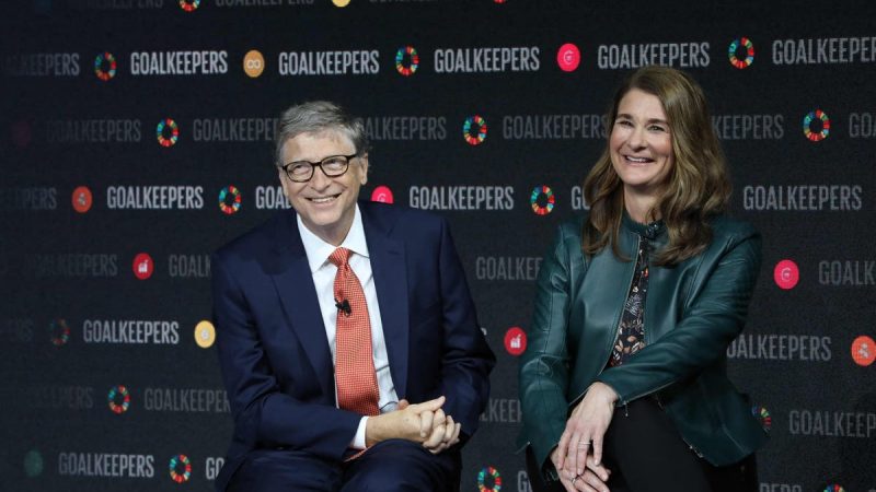 How will Bill and Melinda Gates split their $130 billion