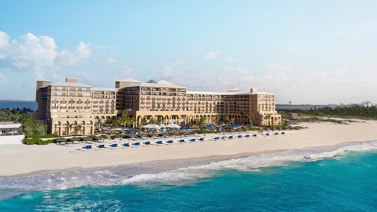 In Cancun, the Visitors Keep Coming 