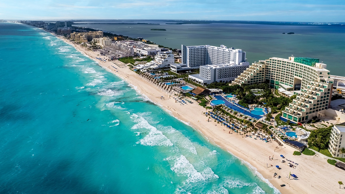 Frontier Airlines Has an All-You-Can Fly Pass to the Caribbean 