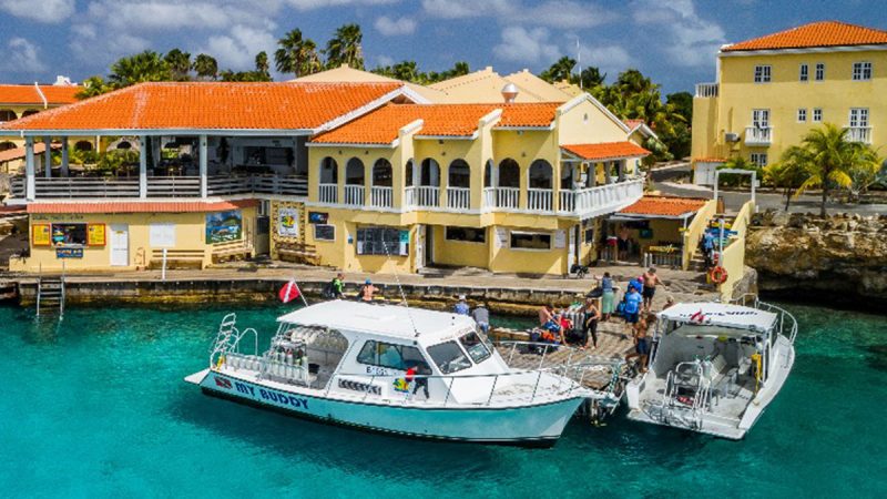 Diving for Rum Bottles in Bonaire 