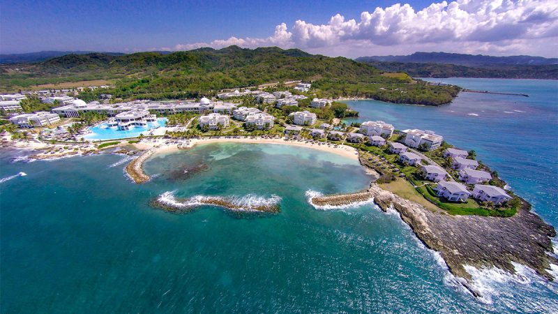 Jamaica Tops 1 Million Arrivals in 2023 