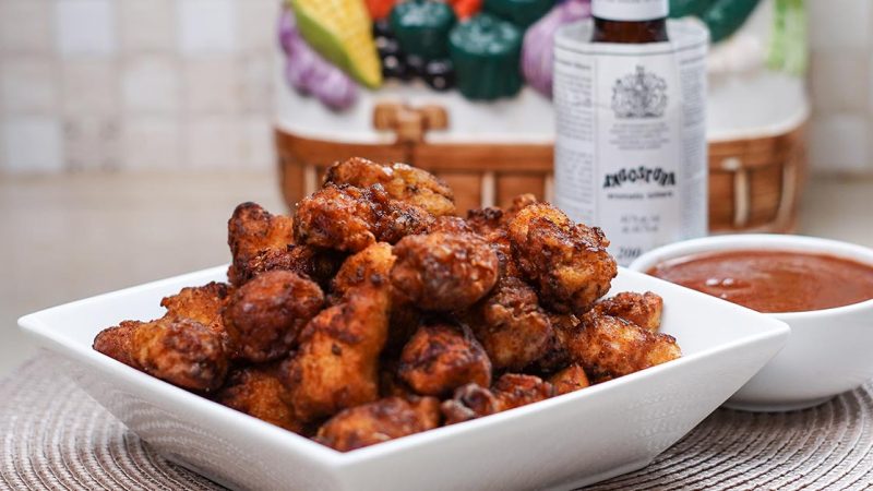 Cripsy Fried Chicken Bites with Aromatic Dipping Sauce
