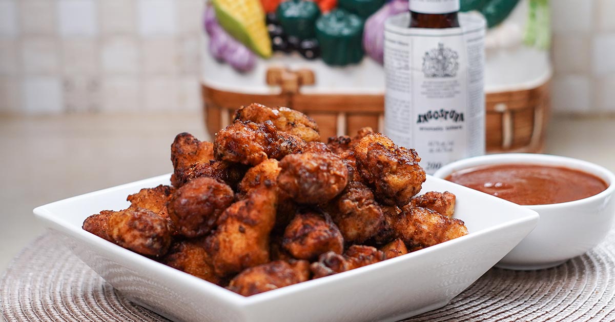 Cripsy Fried Chicken Bites with Aromatic Dipping Sauce