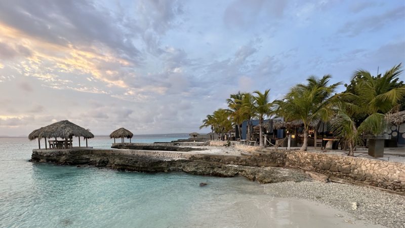 Caribbean Airline Winair Just Returned to Bonaire 