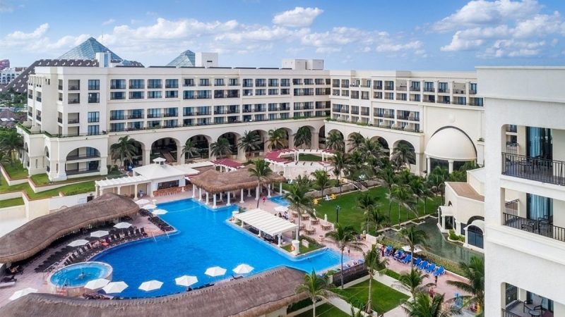 A Sizzling First Half for Cancun Tourism 