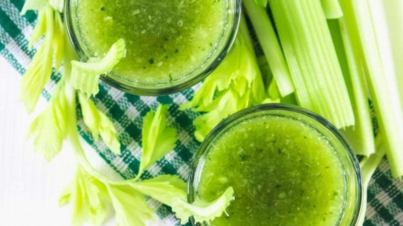 How to Make Celery Detox Juice and Reap the Incredible