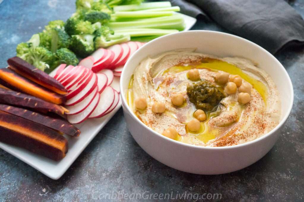 Easy and Tasty Hummus Dip