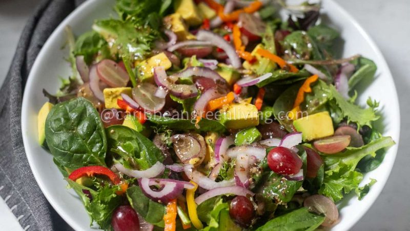 Grape Salad with Mixed Greens and Avocado