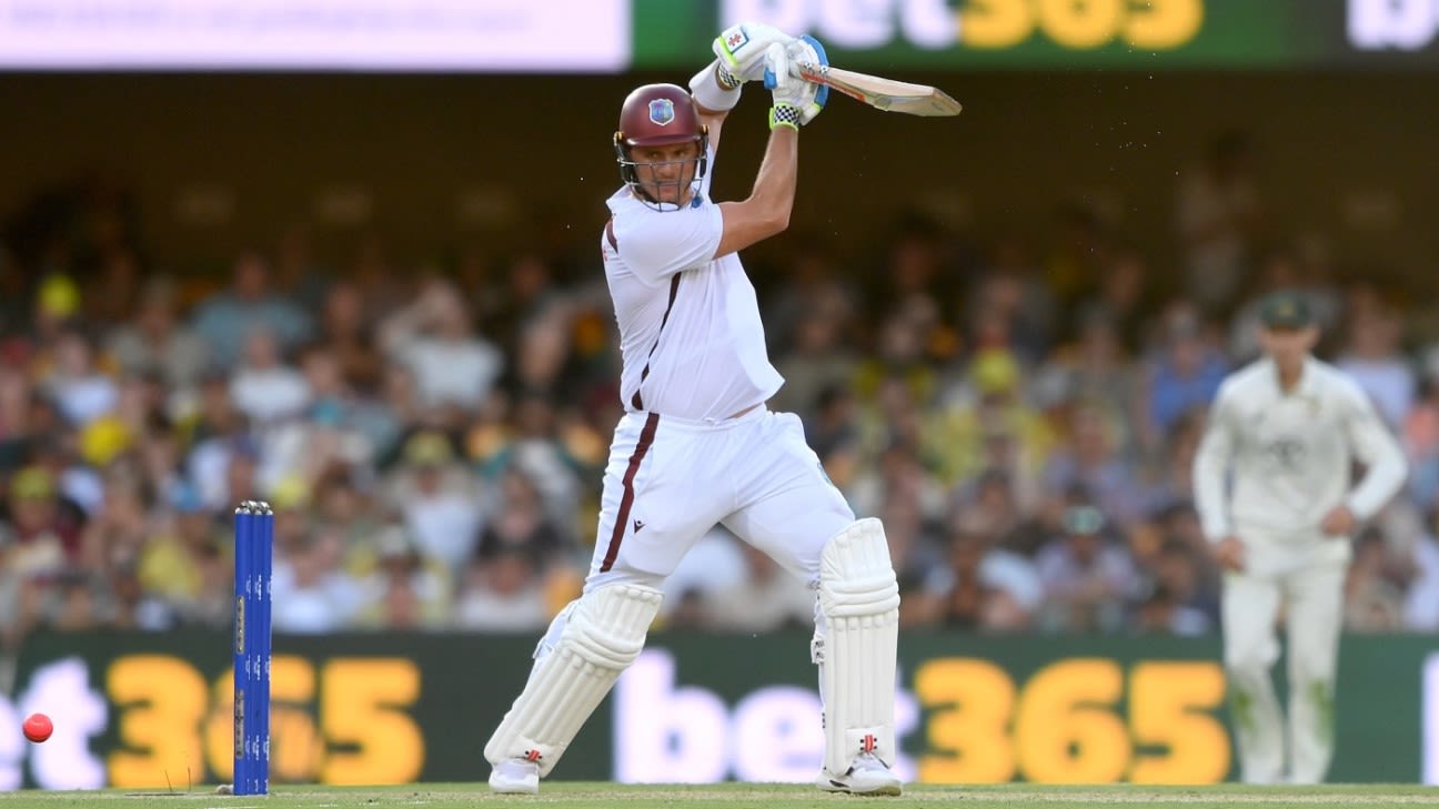 Da Silva, Hodge resist Australia in wicketless second session