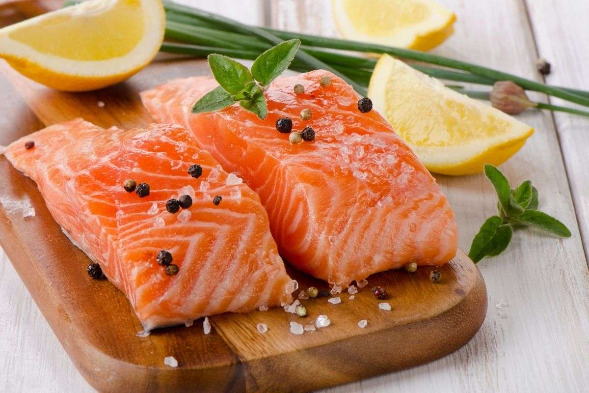 Quick and Easy Ways to Defrost Salmon