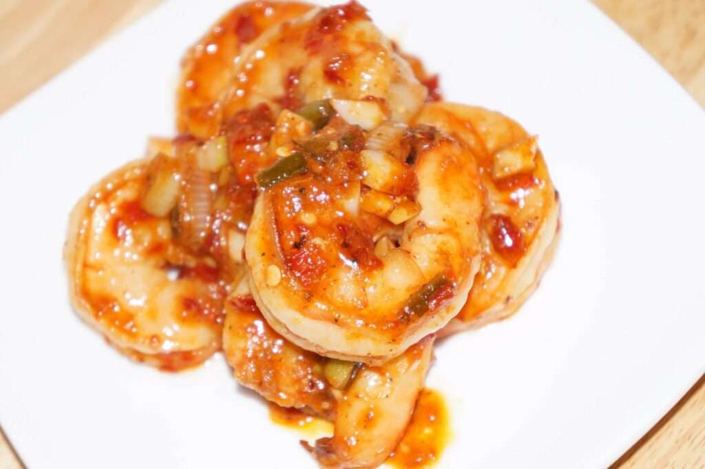 Sizzle and Spice: An Easy Garlic Shrimp with Chili Paste