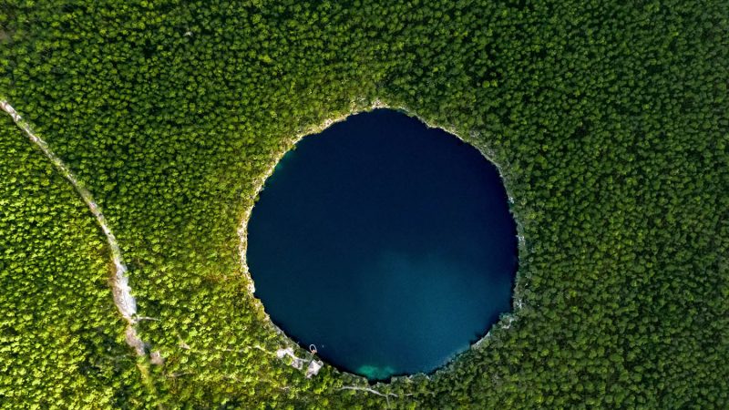 The blue holes of Andros