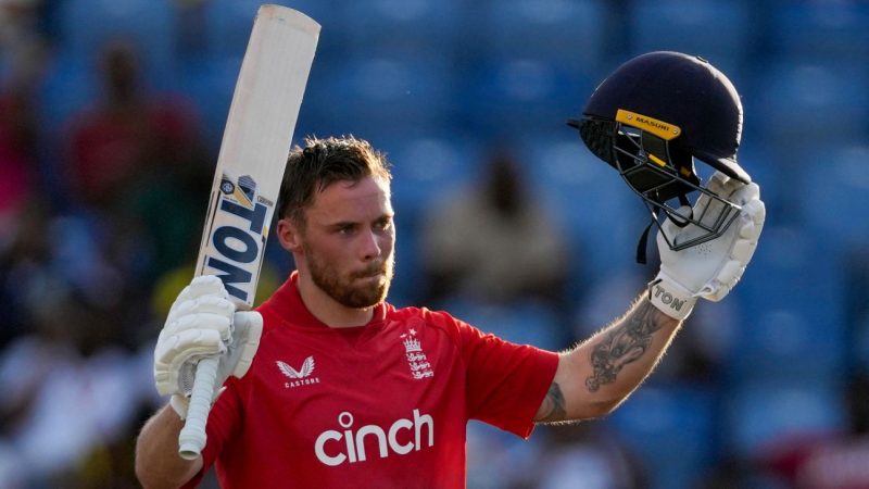 Salt 109*, Brook late cameo fire England to dramatic chase