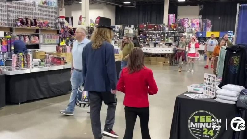 ‘These are my people’: Motor City Comic Con welcoming thousands