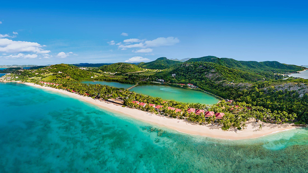 From All-Inclusive Resorts to Beaches, Travelers Are Falling in Love