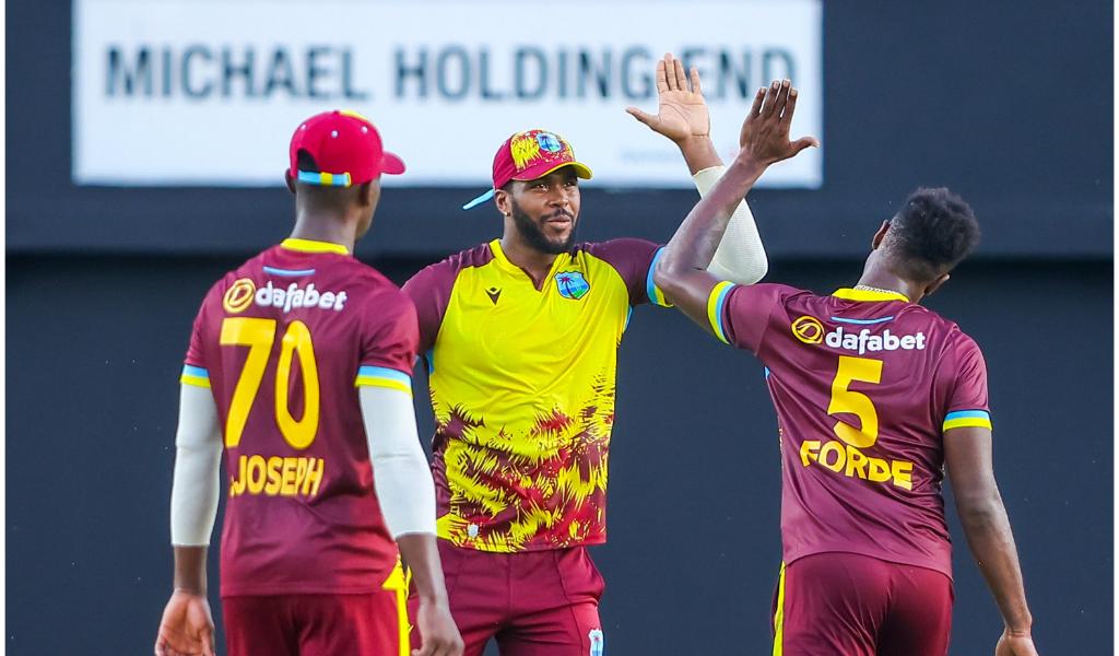 CWI provides over 3000 tickets in support of Jamaica cricket