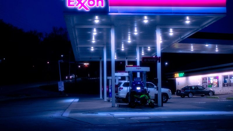 ExxonMobil Trading Staff Opposes London Relocation Plan