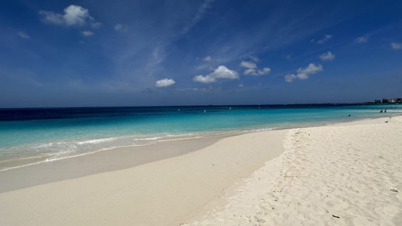 How Aruba Keeps Making Travelers “Happy” 