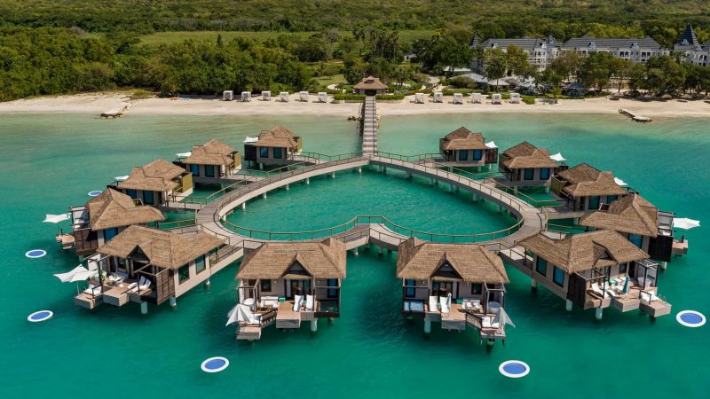 Luxurious Overwater Bungalows Near The U
