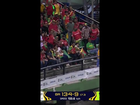 David Miller sending it OUT THE PARK! 😱