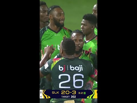 UNBELIEVABLE diving catch! 😱