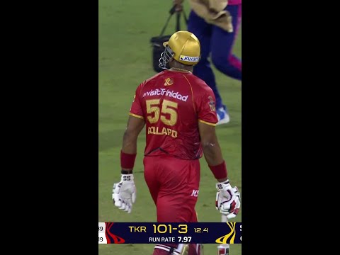 Kieron Pollard’s bat goes FLYING! 😱