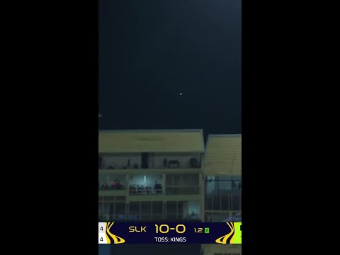 Charles and du Plessis’s POWER hitting! 💪