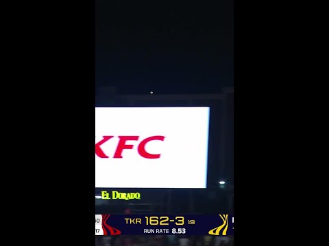 Andre Russell RAMPAGING! 🔥