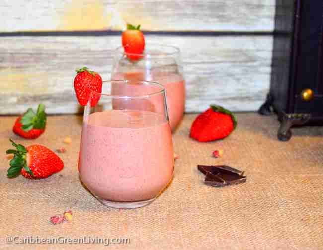 Chocolate Strawberry Nutty Smoothie Recipe