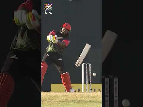 The Universe Boss Chris Gayle breaks his bat 😱
