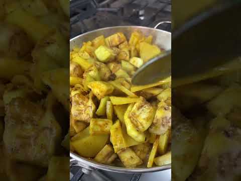 Curry Baigan And Aloo | CaribbeanPot.com