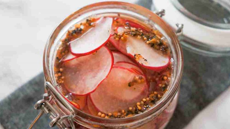 Easy Homemade Pickled Radishes: A Quick & Tangy Recipe