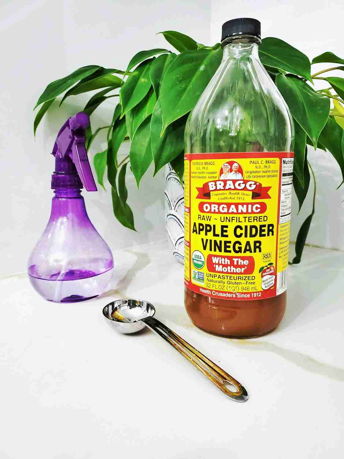Important Uses For Apple Cider Vinegar In The Kitchen!