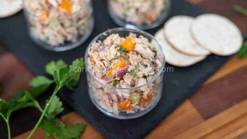 Healthy Mediterranean Tuna Salad Cups