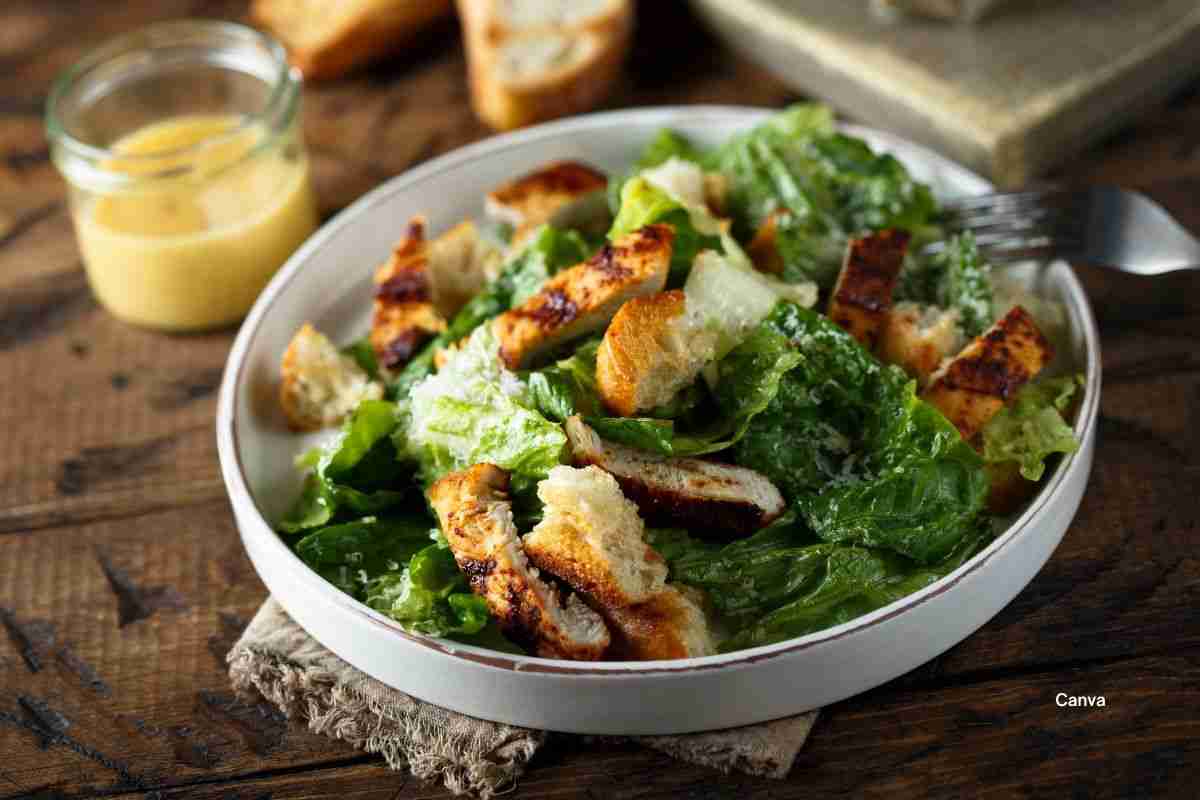 Basic Caesar Salad Recipe – Classic, Crunchy & Totally Crave-Worthy!