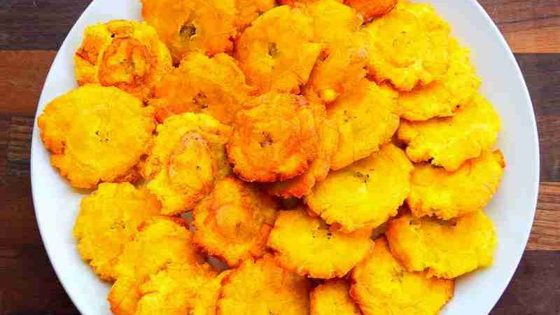 Crispy Fried Green Plantains