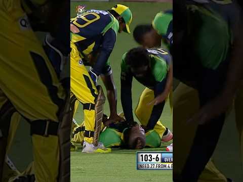 Andre Russell’s ICONIC wicket and celebration! 😂