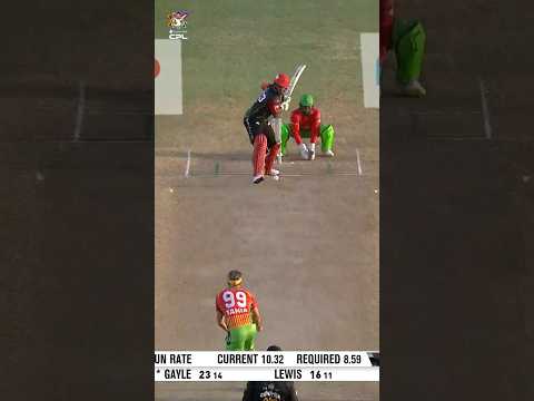 Chris Gayle CHARGES Imran Tahir! 😱