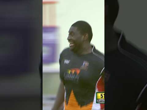 Cornwall gets Gayle SECOND ball! 🔥